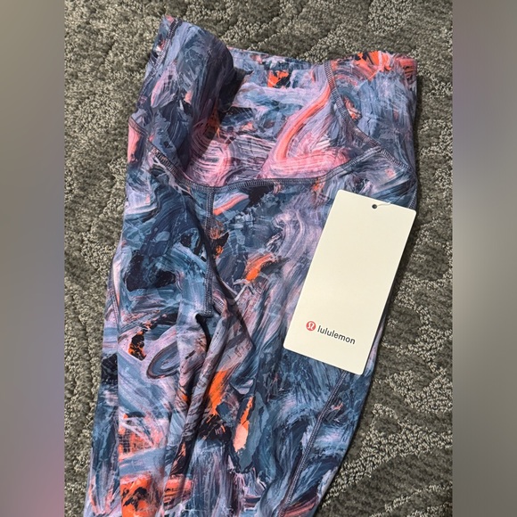 Lululemon Base Pace high rise tight size 2 - Picture 4 of 5